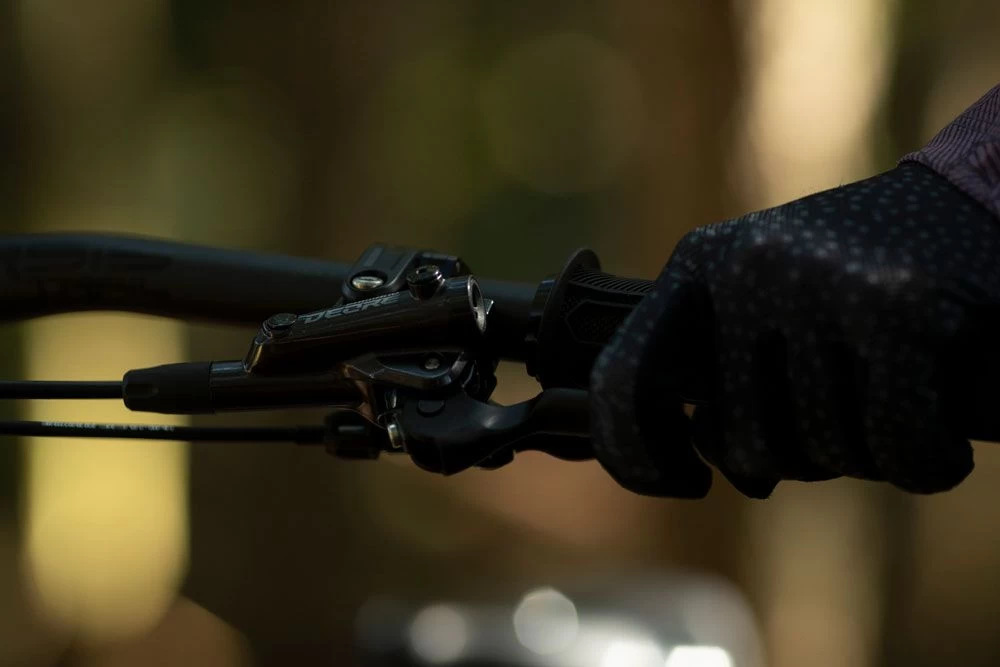 Shimano DEORE BR-M6100 Disc Brake 1000mm Front Disc Brakes - Front Brakes | Bike-Discount 3 Shimano DEORE BR-M6100 Disc Brake 1000mm Front Disc Brakes - Front Brakes | Bike-Discount - Image 3