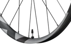 Shimano XT WH-M8120-TL 29" Trail Boost Front Wheel Wheel 29" Boost Front Wheel | Bike-Discount -Shimano Riding Shimano XT WH M8120 TL Vorderrad b 1280x1280