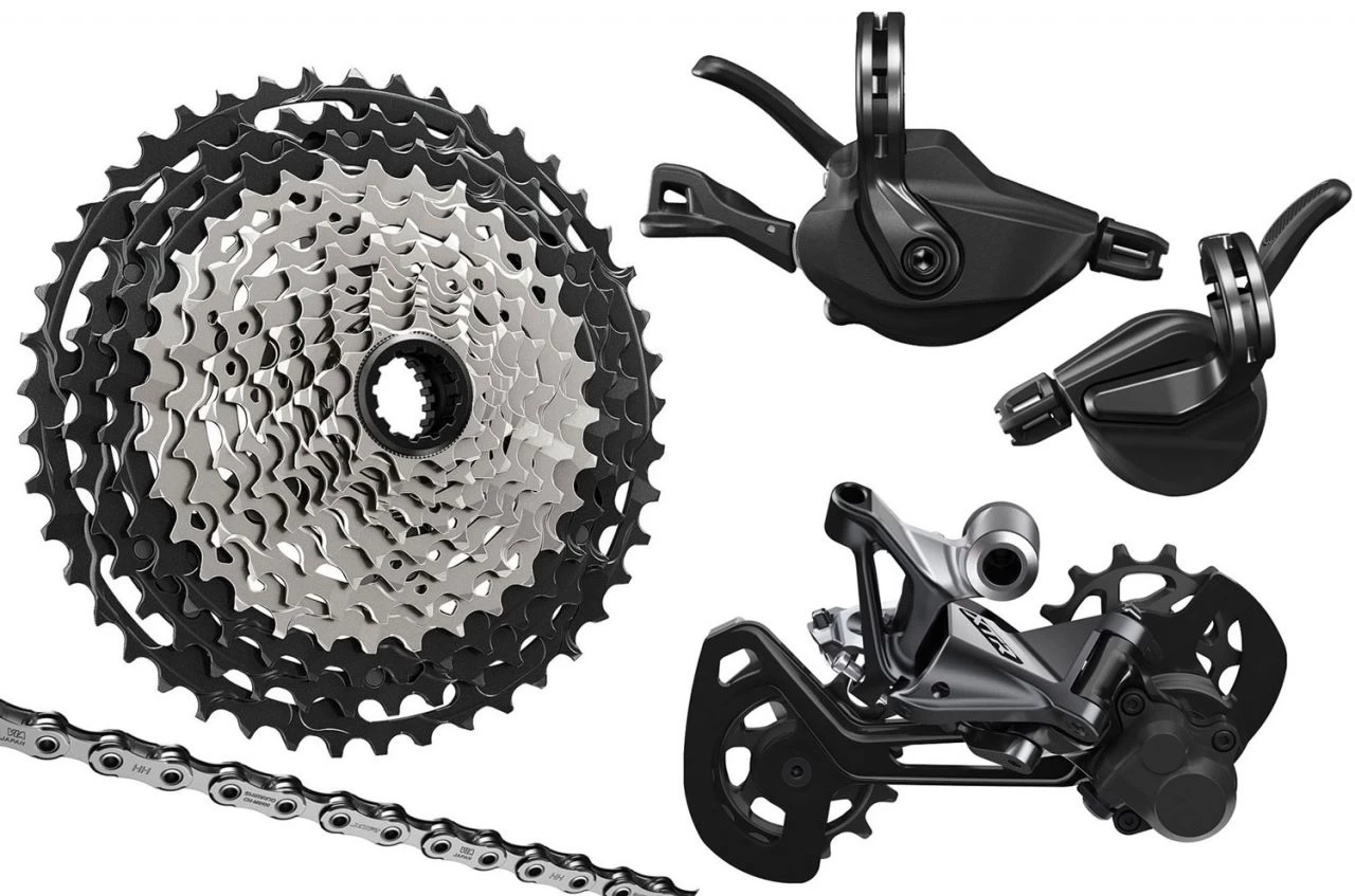 Shimano XTR M9100 2x12-speed Upgrade-Kit 10-45 Clamp Without Front Derailleur MTB Group Sets | Bike-Discount 1 Shimano XTR M9100 2x12-speed Upgrade-Kit 10-45 Clamp Without Front Derailleur MTB Group Sets | Bike-Discount